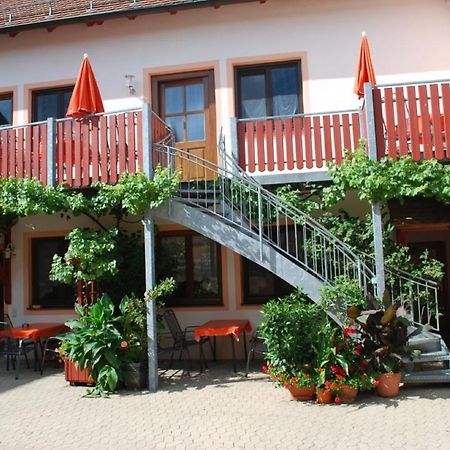 Ferienhaus Teubner Merkendorf  ภายนอก รูปภาพ